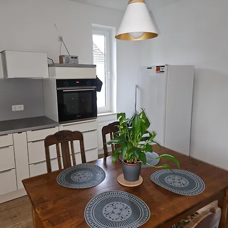 Am Steigerwald Apartment *