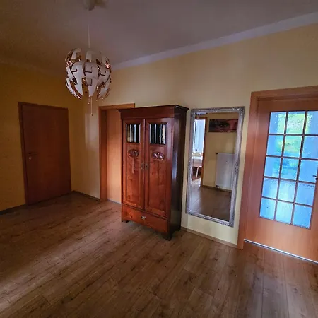 Am Steigerwald Apartment *